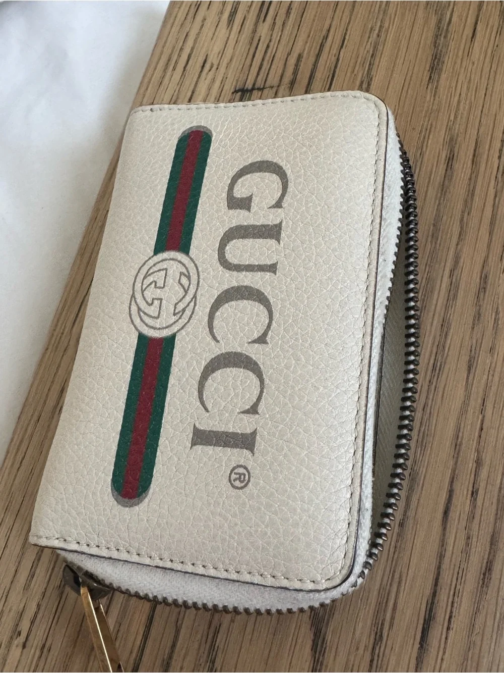 Gucci Cream Pebble Leather Zip Wallet - Picture 6 of 6